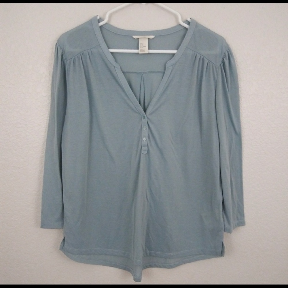 H&M blue three quarter sleeve top M